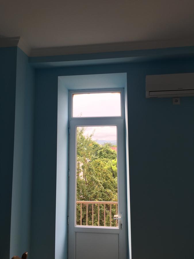 Kmg Hotel Khashuri Ngoại thất bức ảnh