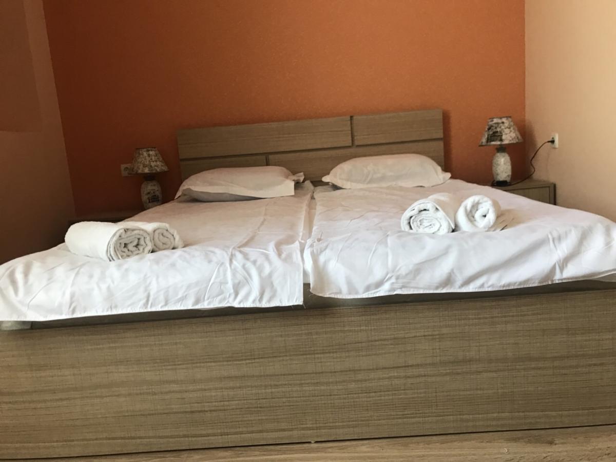 Kmg Hotel Khashuri Ngoại thất bức ảnh